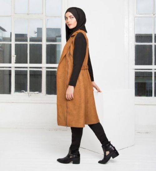 sleeveless-camel-coat-hijab.jpg