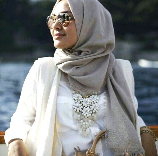 How to wear statement necklace with hijab | | Just Trendy Girls